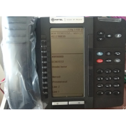 Telefonní ústředna IP Mitel MXe 3300 III + 1x VoIP telefon Mitel 5320